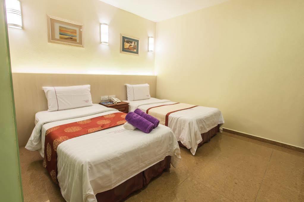 Lavender Inn Permas Jaya Джохор-Бару Экстерьер фото
